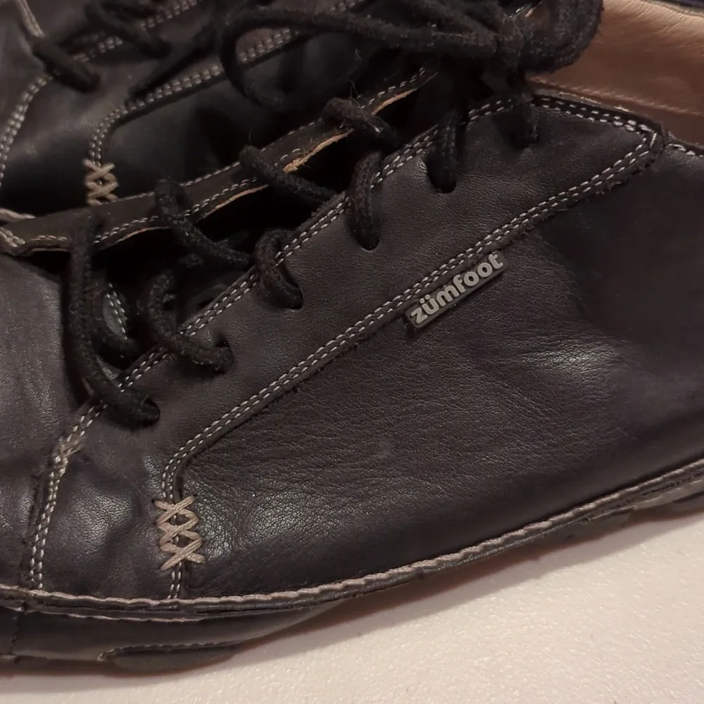 Aetrex, Zumfoot, black leather shoe/ boots. Size 10